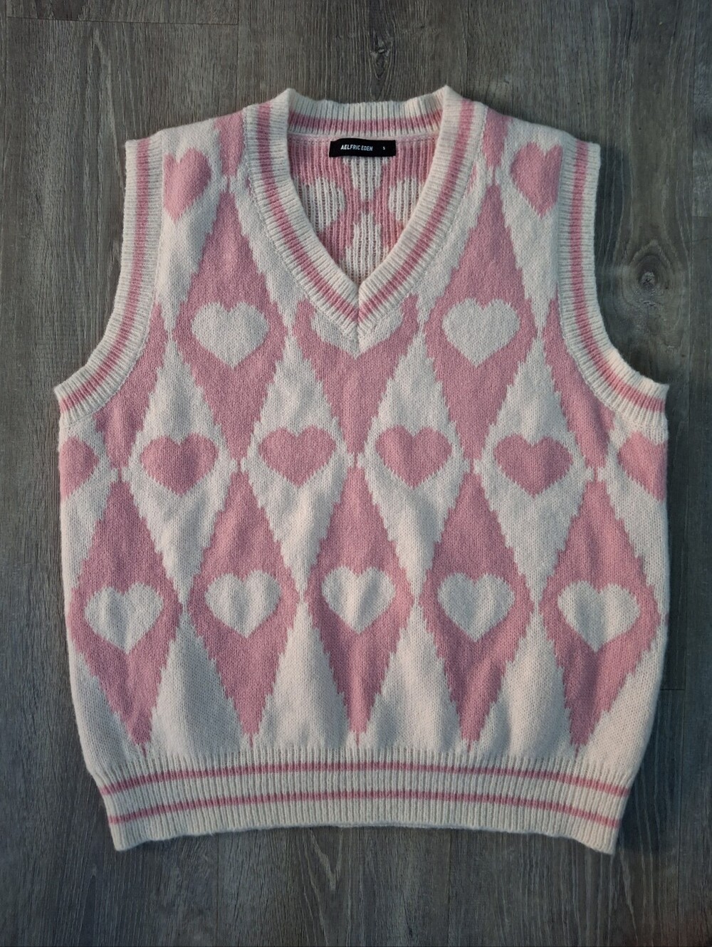 Aelfric Eden Pink and Cream Kawaii Heart-Pattern Fall Knit Vest Size Small